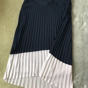 Navy and White Pleated HiLo Skirt - ANN TAYLOR